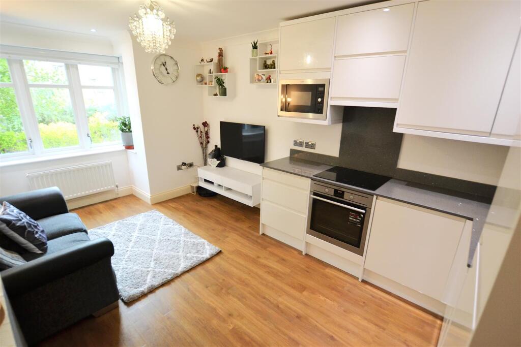 Additional image 7 of Roe Green Lane, Hatfield