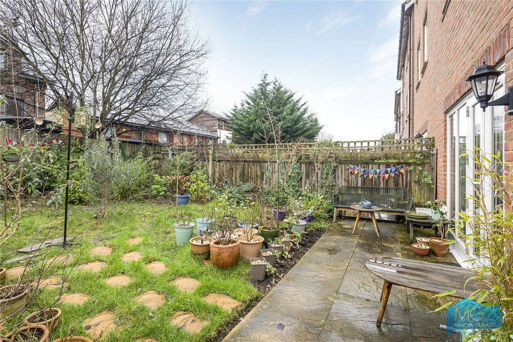 Additional image 5 of 3 bed semi-detached house for saleDavid Wildman Lane, Mill Hill, London NW7