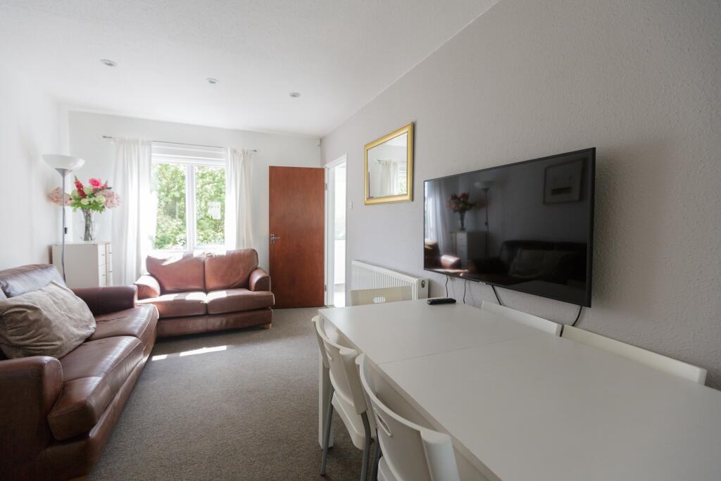 Bantock Way - 5 bed, Harborne, West Midlands, B17