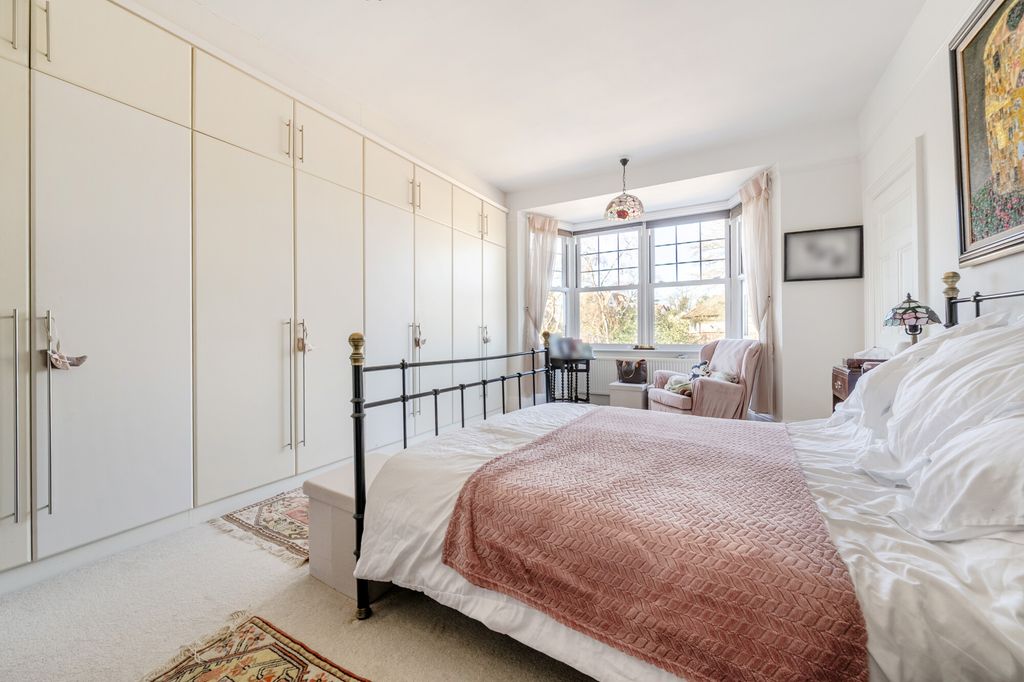 Additional image 6 of 6 bed detached house for saleLyonsdown Avenue, New Barnet EN5