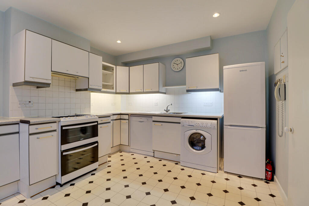 Additional image 3 of West View Road, St. Albans, Hertfordshire, AL3