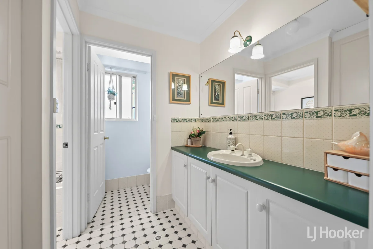 Additional image 18 of 10 Lachlan Drive, Craigmore SA 5114