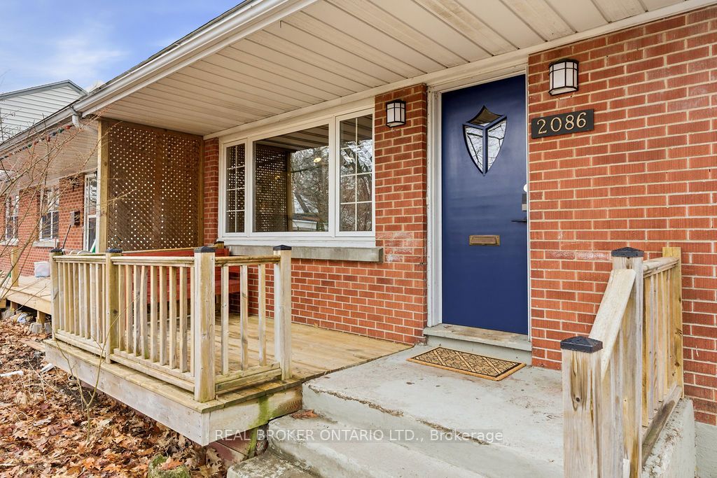 Additional image 3 of 2086 Blossom Drive, Ottawa, ON, K1H 6G8