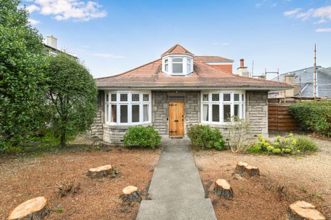 392 Lanark Road, Edinburgh EH13