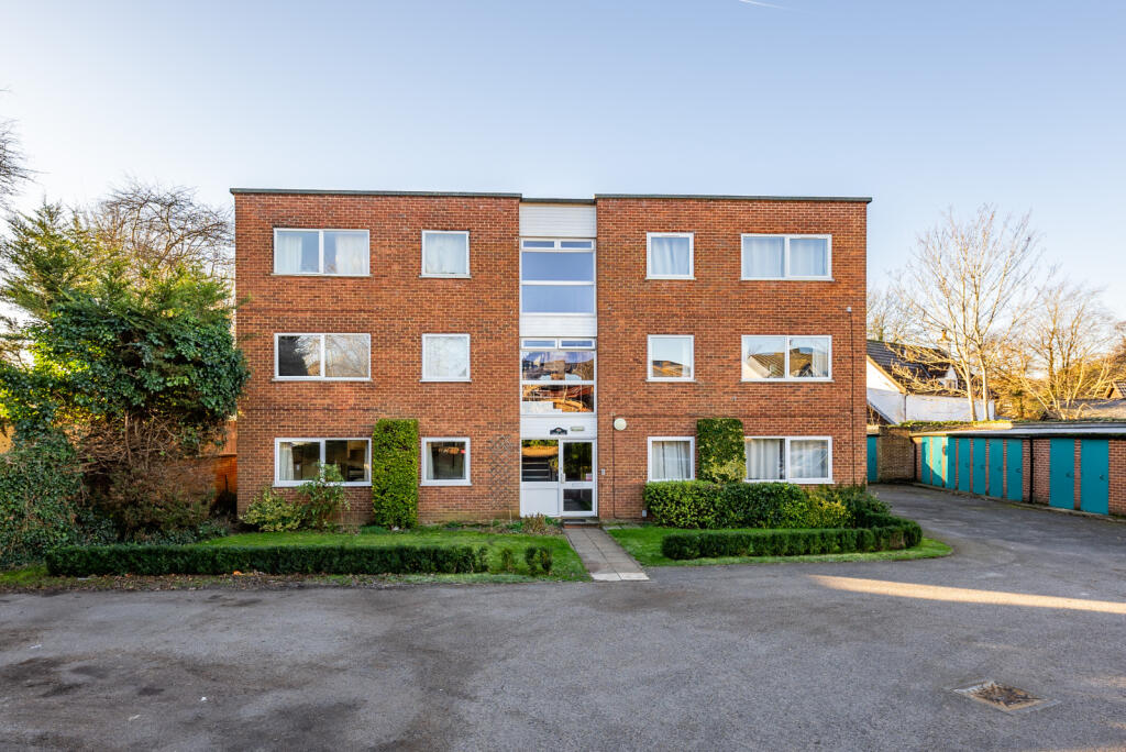 Lower Luton Road, Harpenden, Hertfordshire, AL5