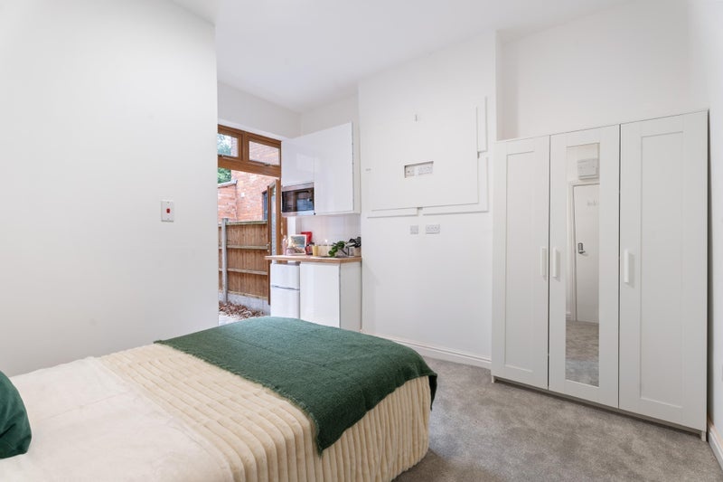Additional image 3 of Room in a Shared House, Station Road, B14, N1 7GU