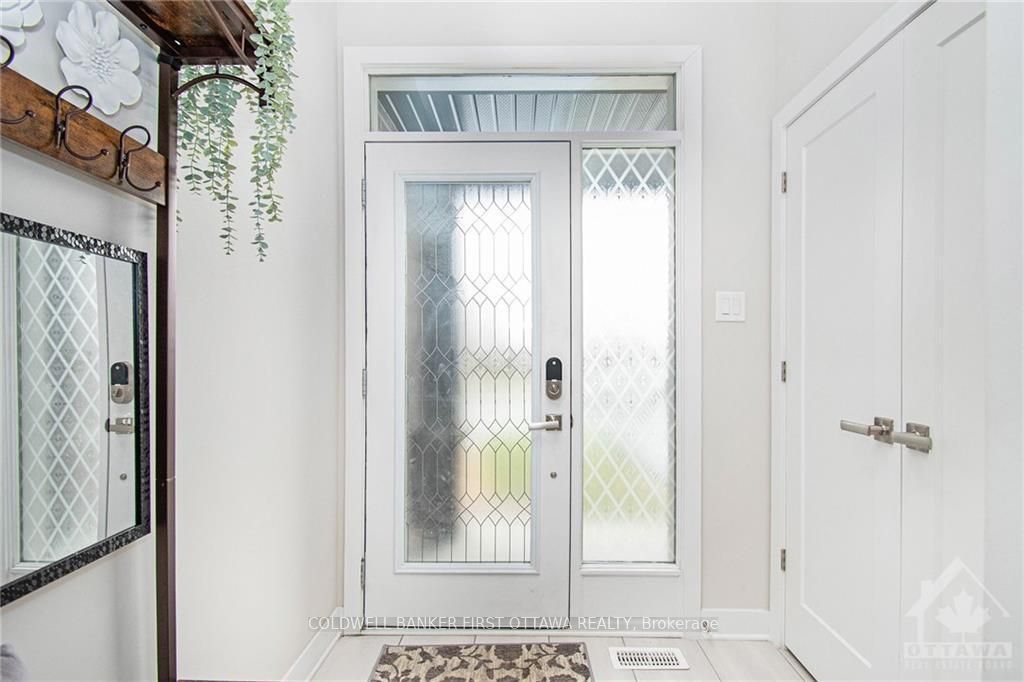 Additional image 4 of 427 Rainrock Crescent, Ottawa, ON, K1W 0K4