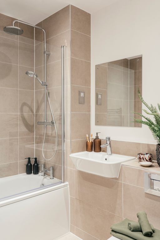 Additional image 15 of 2 bed flat for saleNewmarket Road, Cambridge CB5
