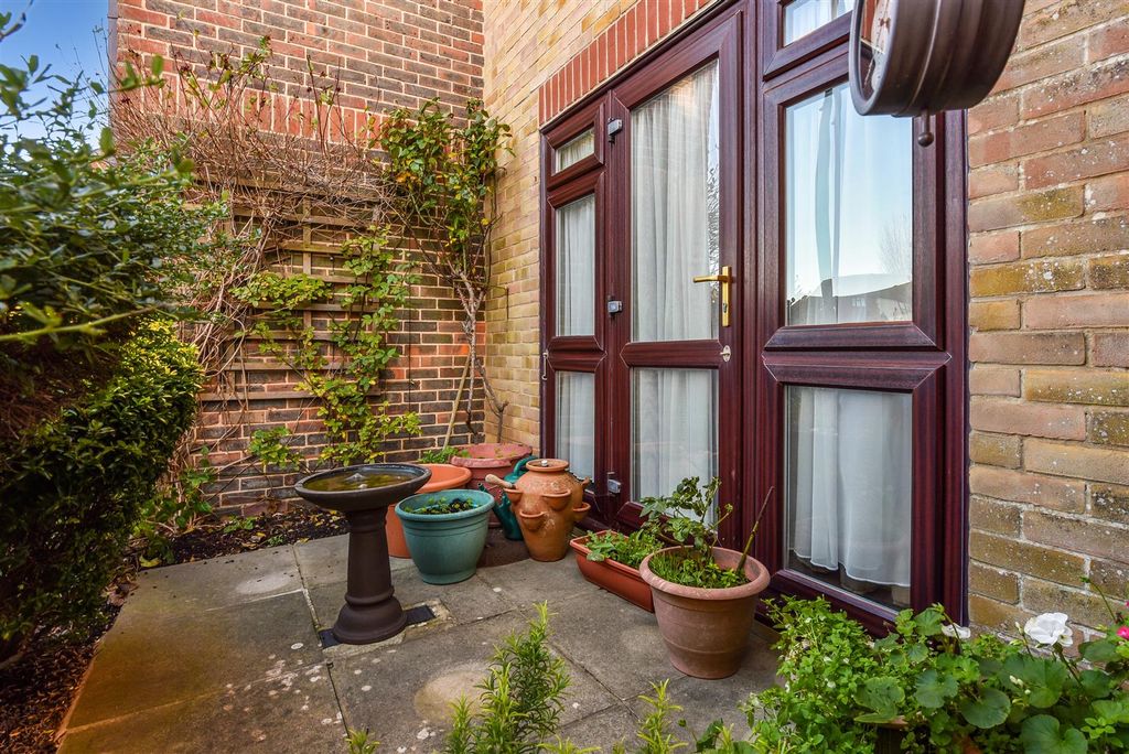 Additional image 23 of 2 bed flat for saleWindmill Court, East Wittering, Chichester PO20