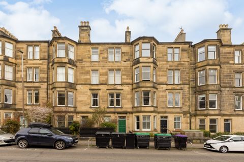 34, 3F1 Strathearn Road, Marchmont EH9