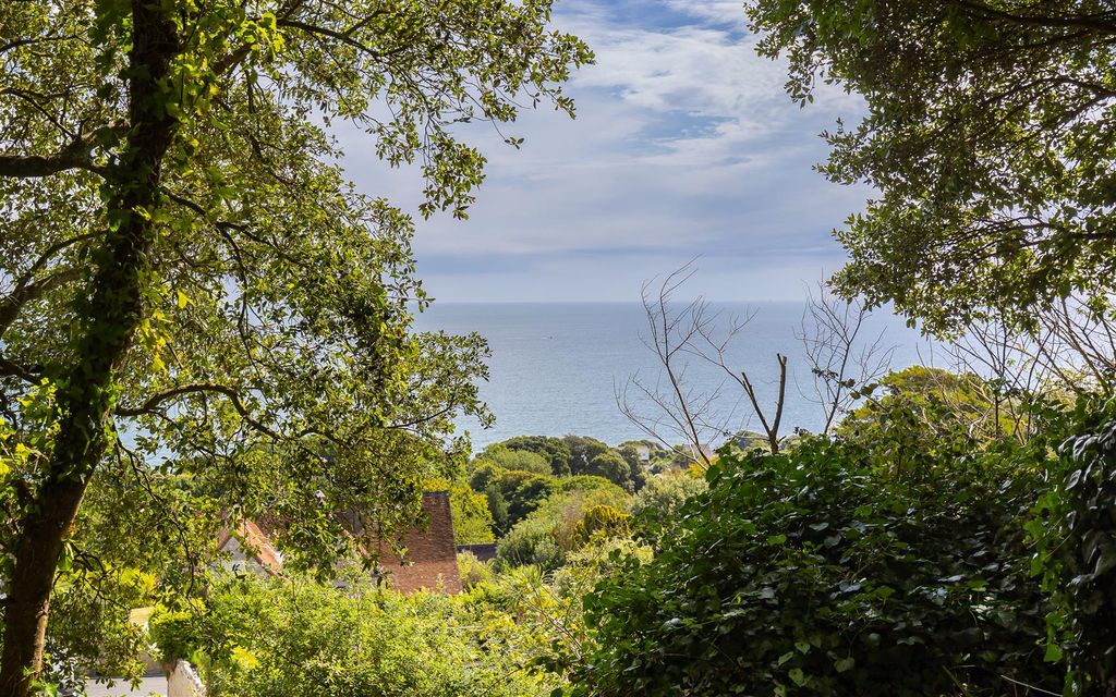 Additional image 33 of 4 bed property for saleBonchurch, Isle Of Wight PO38