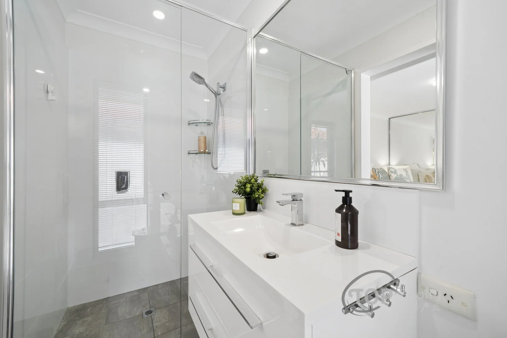 Additional image 21 of 8 Hertford Close, Bull Creek WA 6149