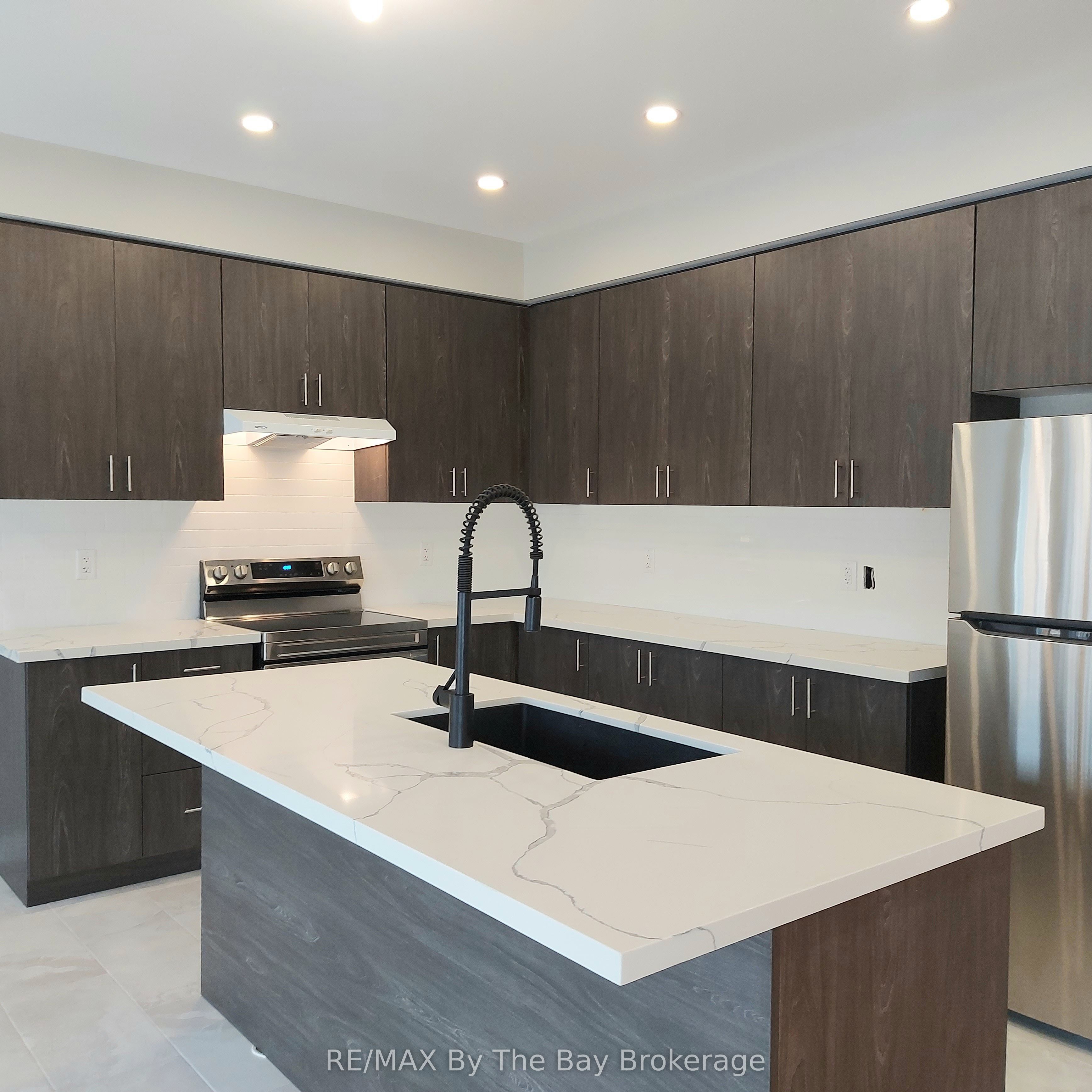 Additional image 6 of 19 Federica Crescent, Wasaga Beach, ON, L9Z 0N5