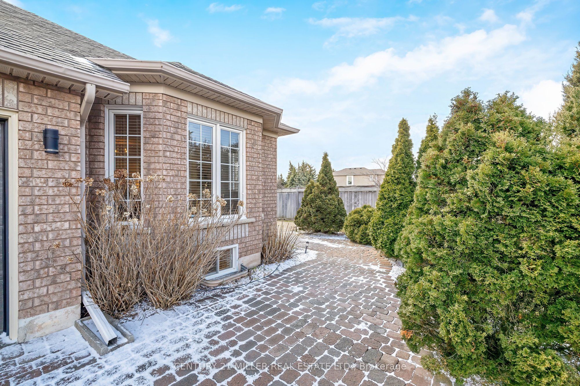 Additional image 4 of 2306 Kingfisher Court, Oakville, ON, L6M 3Z3