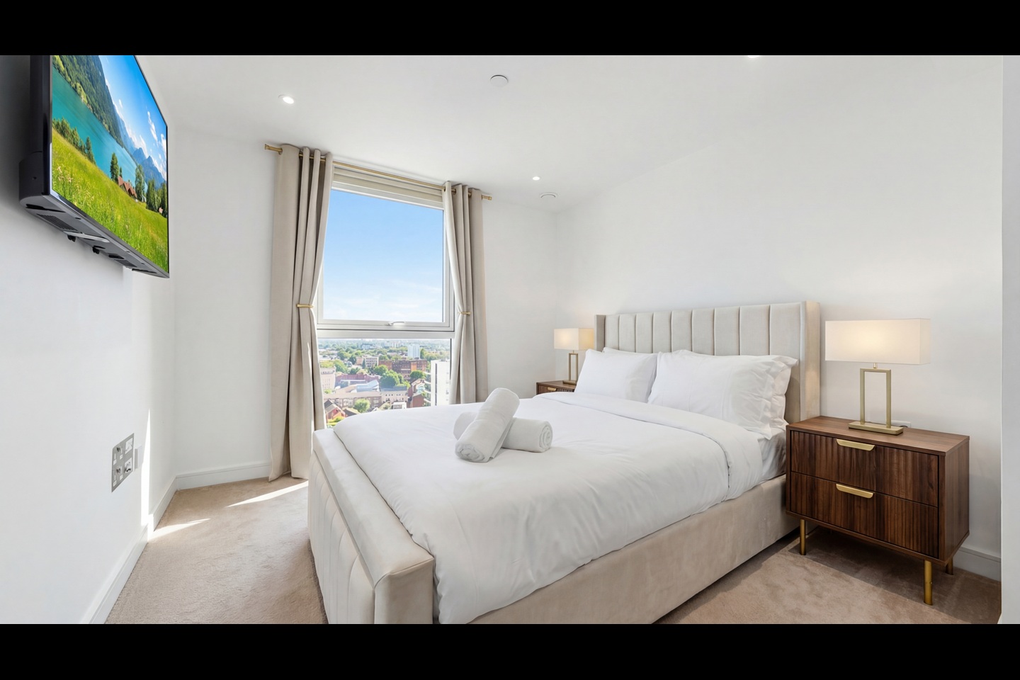 2 Bed Flat, Gladwin Tower, SW8, N1 7GU photo 2