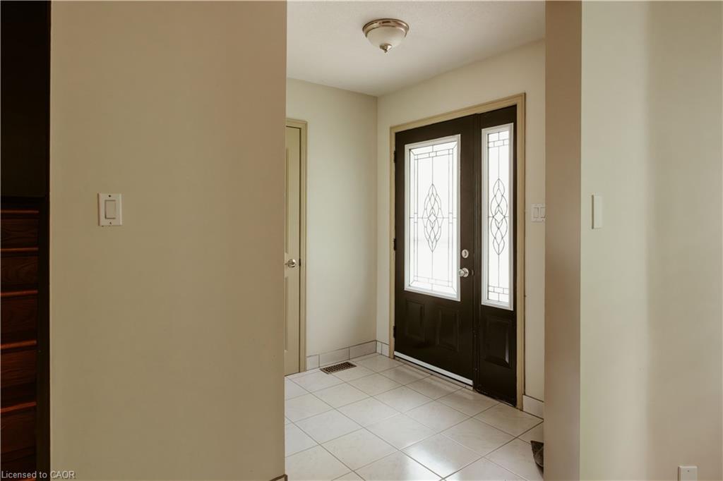 Additional image 4 of 642 Cedargrove Place, Waterloo, ON, N2L 4Y9