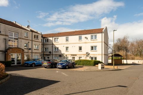 205/5 Duddingston Park South, Duddingston EH15