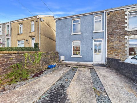 Lone Road, Clydach SA6