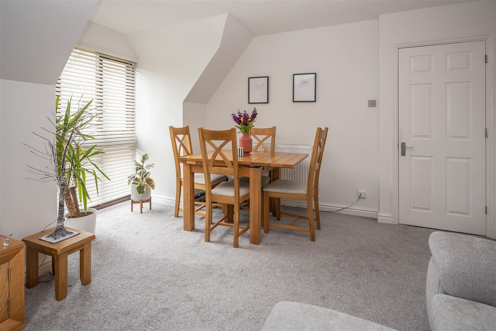 Additional image 3 of 1 bed flat for saleSawyers Hall Lane, Brentwood CM15