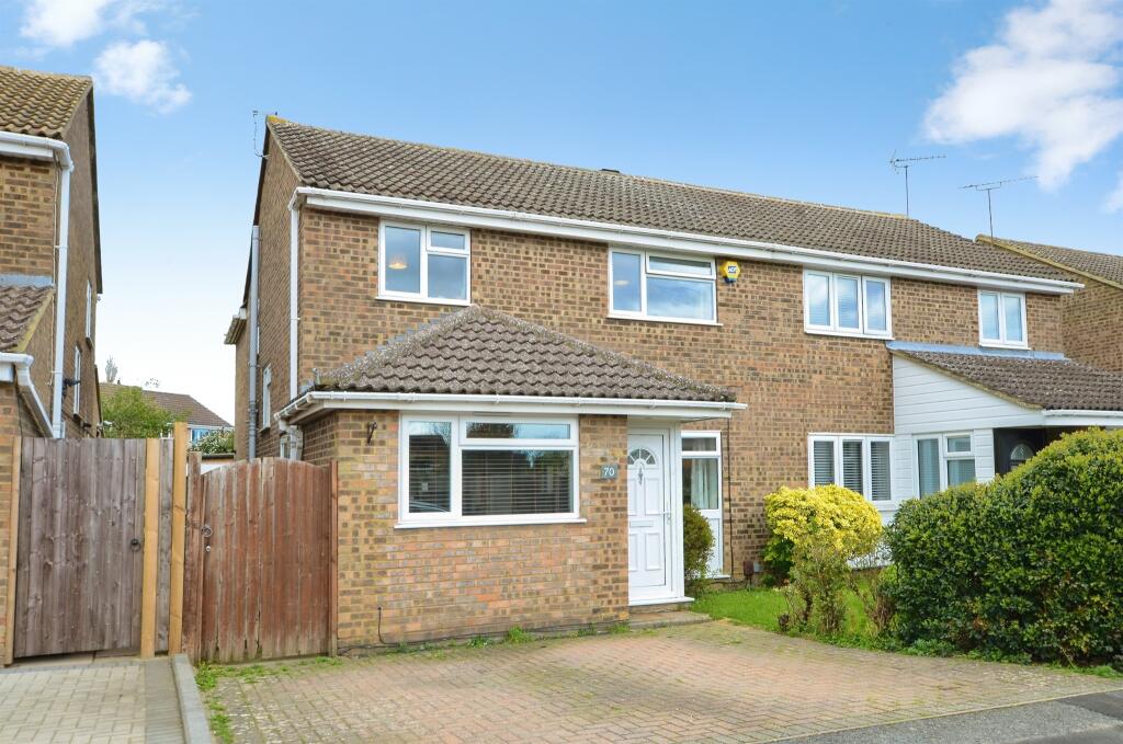 Chesterton Avenue, Harpenden