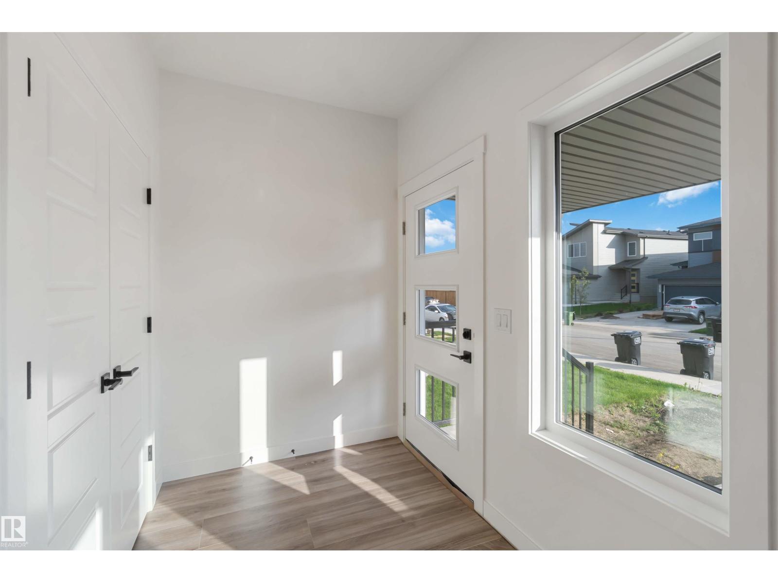 Additional image 2 of 20635 43 Avenue NW, Edmonton, AB, T6M3E3