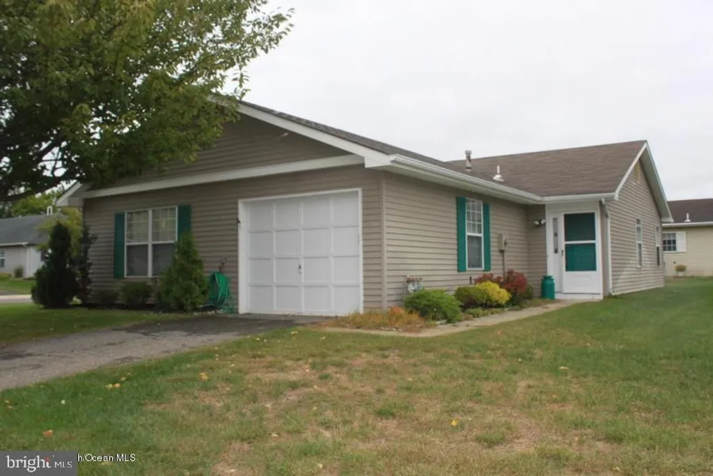36 Mansfield Drive, Brick, NJ 08724