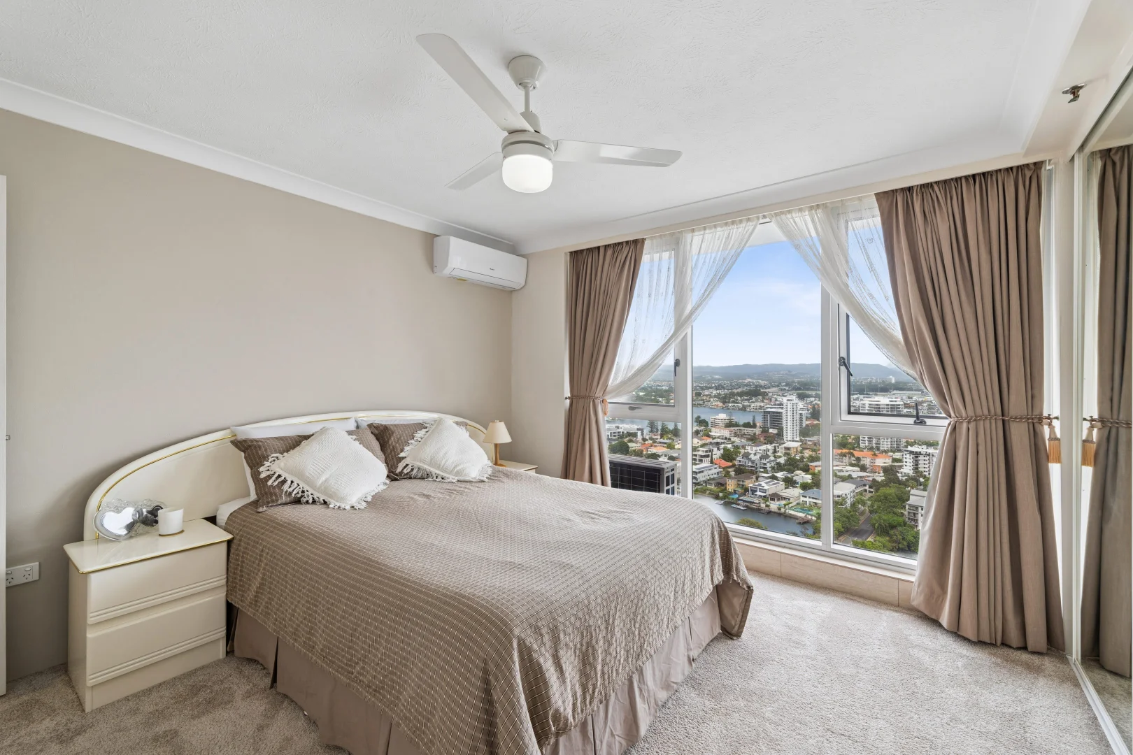 Additional image 12 of 25D/30 Laycock Street, Surfers Paradise QLD 4217