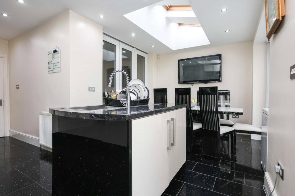 Yarningale Road, Birmingham, West Midlands, B14 photo 5