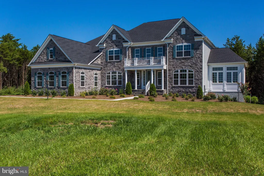 16300 Sunset View Trail, Centreville, VA 20120