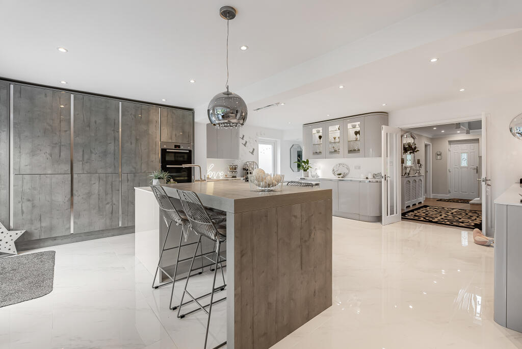 Additional image 4 of The Drive, Welwyn, Hertfordshire, AL6