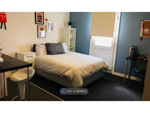Broadgate, Coventry CV1, Studio to rent
