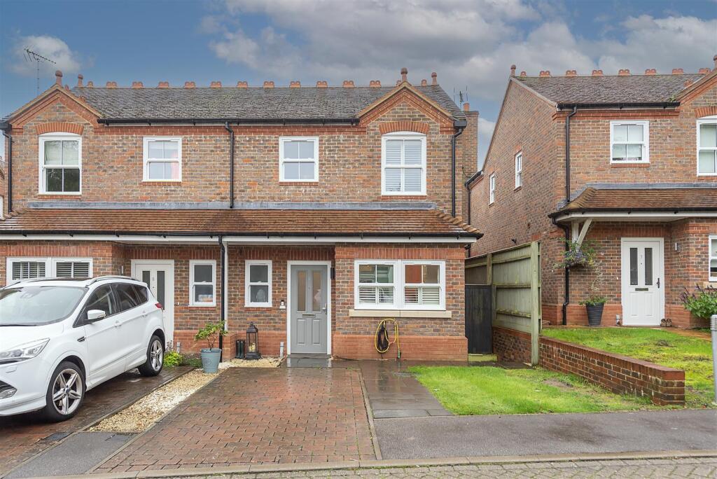 Baulk Close, Harpenden
