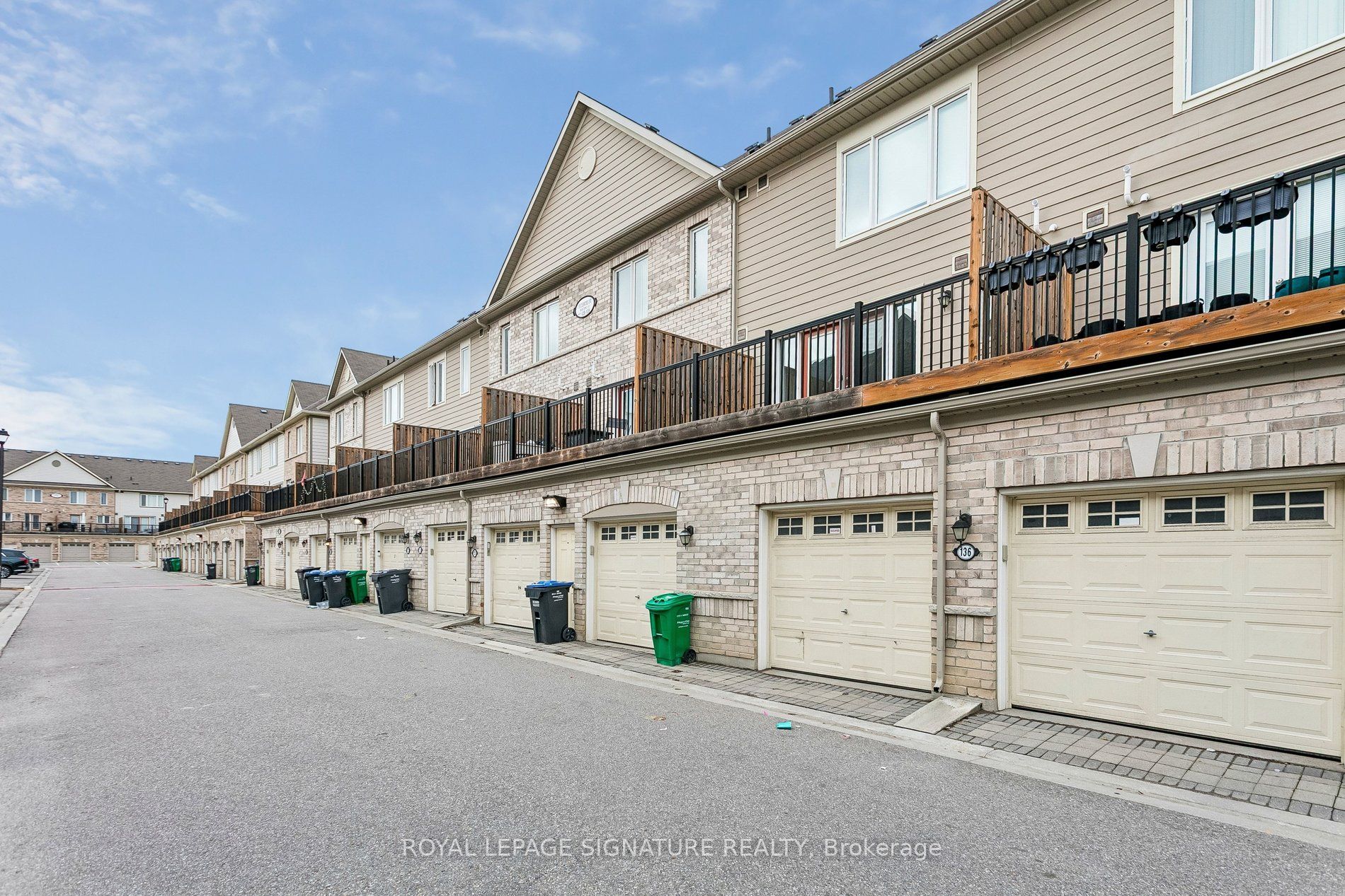 Additional image 2 of 136-1 Beckenrose Court, Brampton, ON, L6Y 6G2
