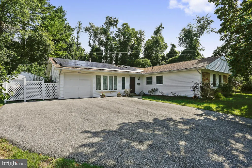 12516 Rockledge Drive, Bowie, MD 20715