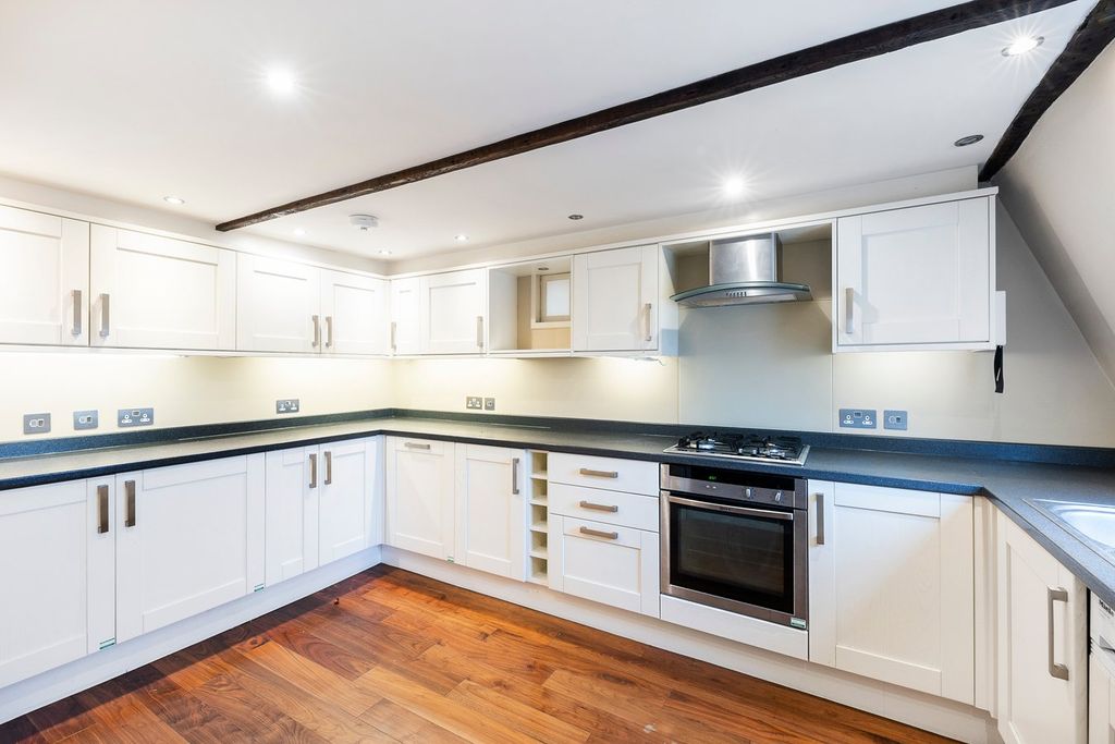 2 bed flat for saleRussell Street, Bath BA1 photo 3