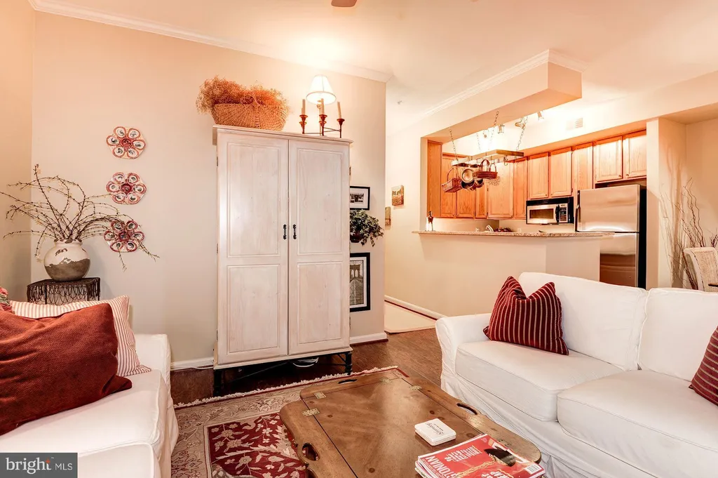 1347 Garden Wall Circle Unit 612, Reston, VA 20194