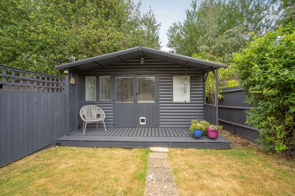 Additional image 13 of 2 bed semi-detached house for saleChurch Road, Ascot SL5