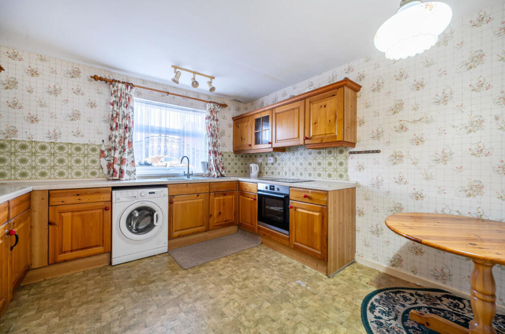 Additional image 3 of Easmore Close, Birmingham, West Midlands