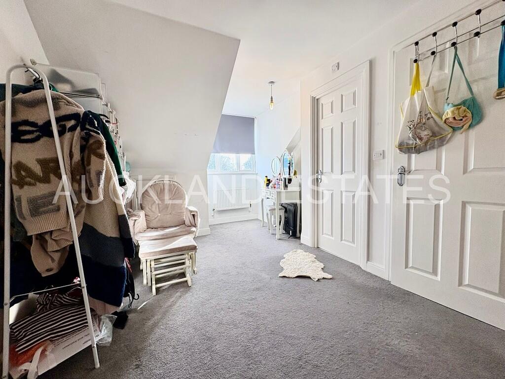 Additional image 14 of Dixons Hill Road, Welham Green