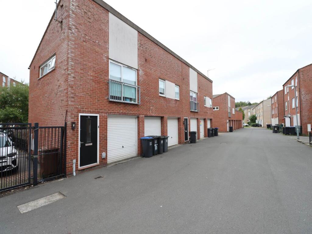Aviation Avenue, Hatfield, Hertfordshire