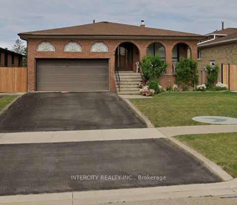 180 Jeanne Drive, Vaughan, ON, L4L 1X8