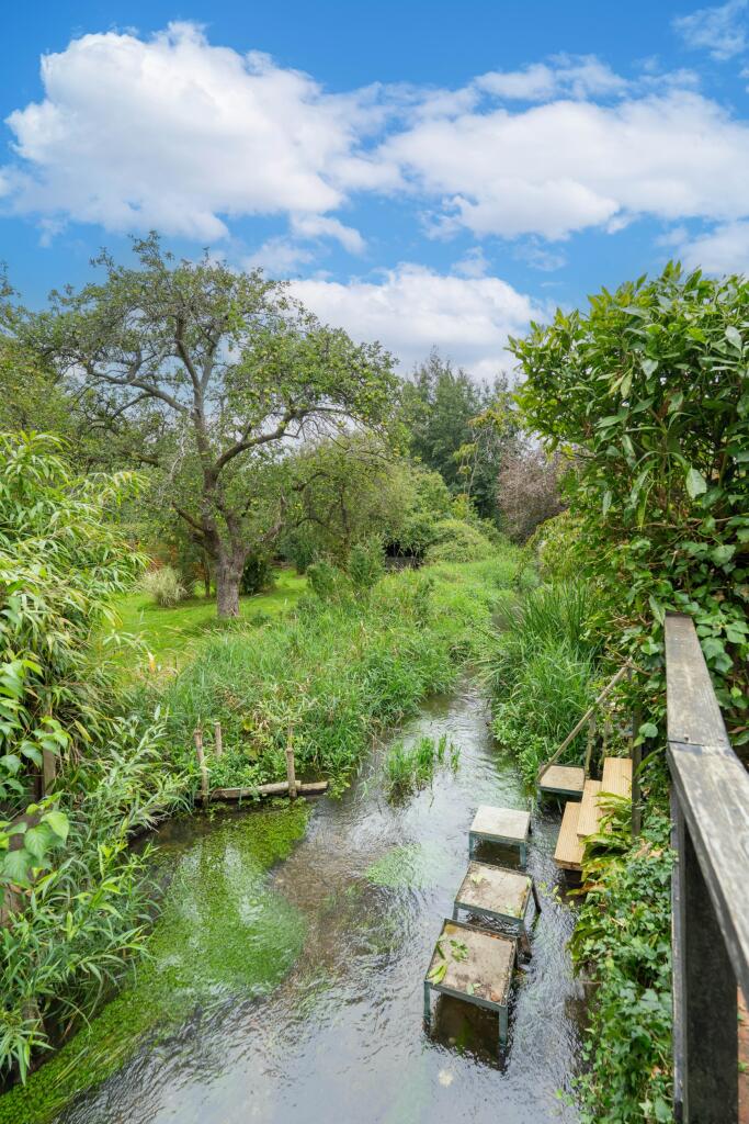 Additional image 13 of Codicote Road, Welwyn, AL6