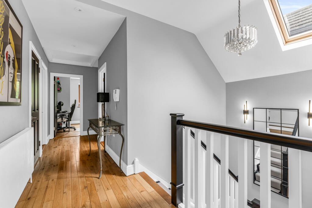 Additional image 12 of Canonsfield Road, Welwyn, Hertfordshire, AL6