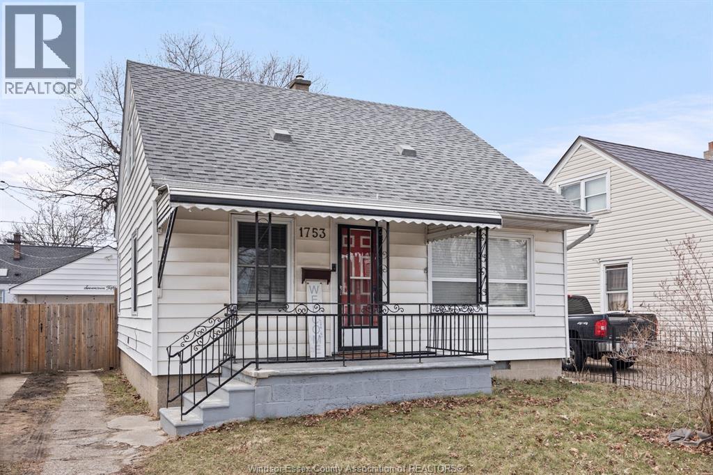 1753 Westcott , Windsor, ON, N8Y4E1 photo 2