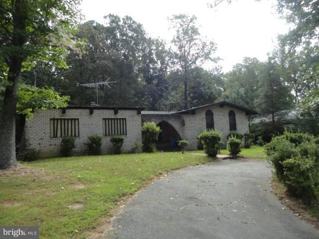 3 Lake Caroline Drive, Ruther Glen, VA 22546