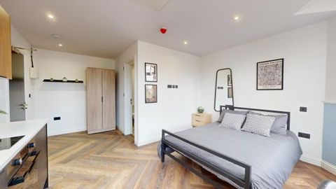 Thurloe Street, Manchester, Manchester M14, Room to rent