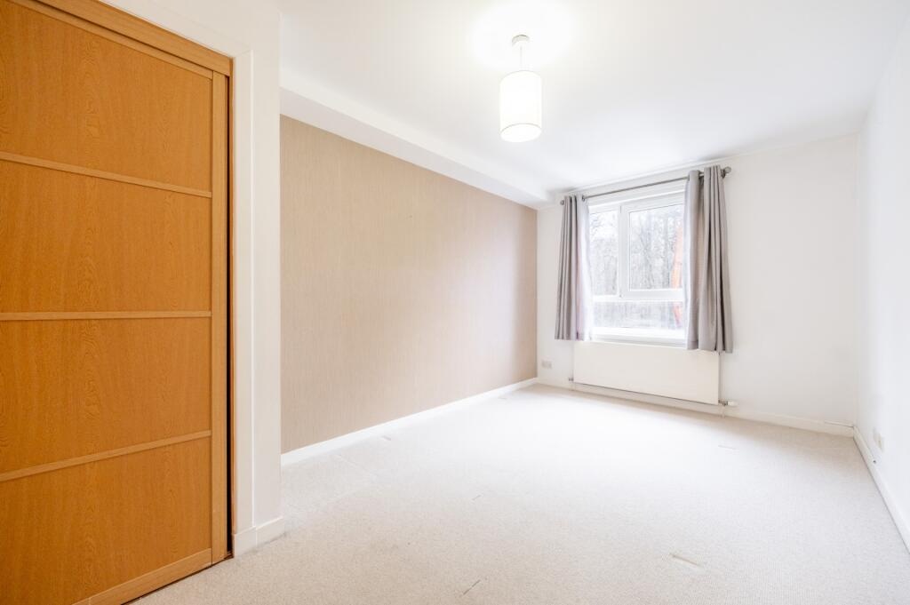 2 Bed Flat, Bearsden, G61, N1 7GU photo 5