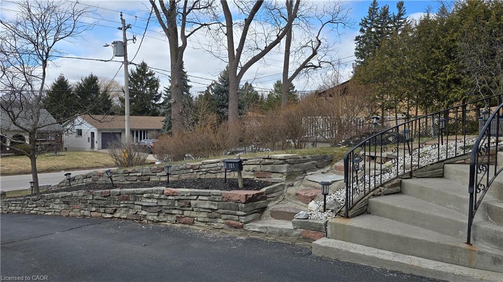 101 Lang Crescent, Kitchener, ON, N2K 1P4 photo 3
