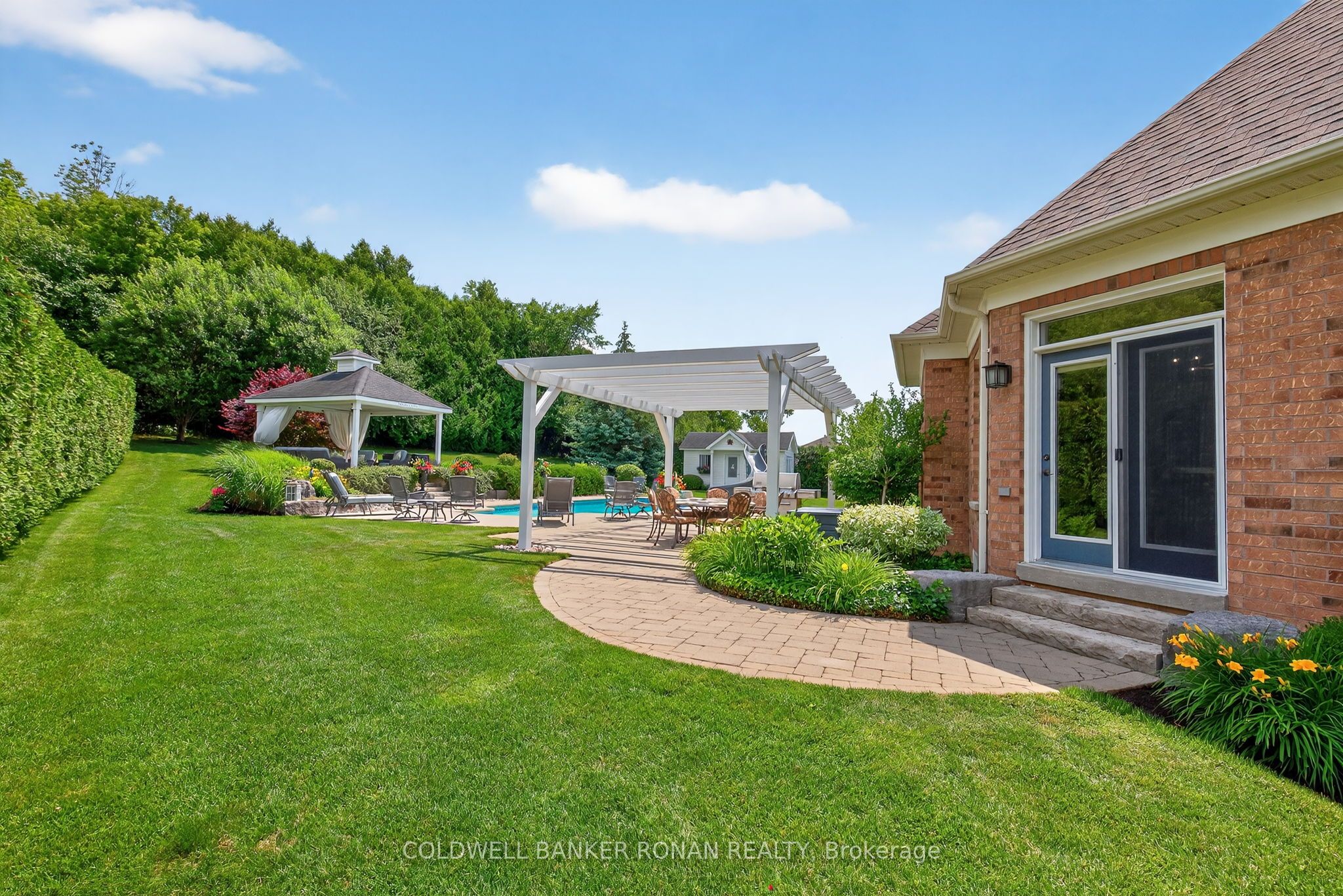 Additional image 4 of 32 Underhill Court, Essa, ON, L9R 1V2