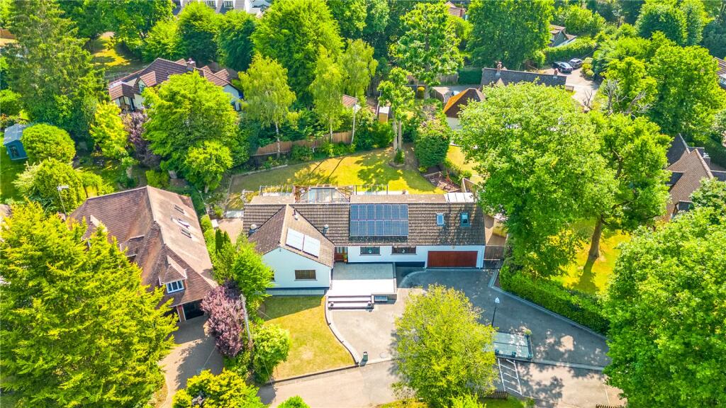 Briary Wood Lane, Welwyn, Hertfordshire, AL6